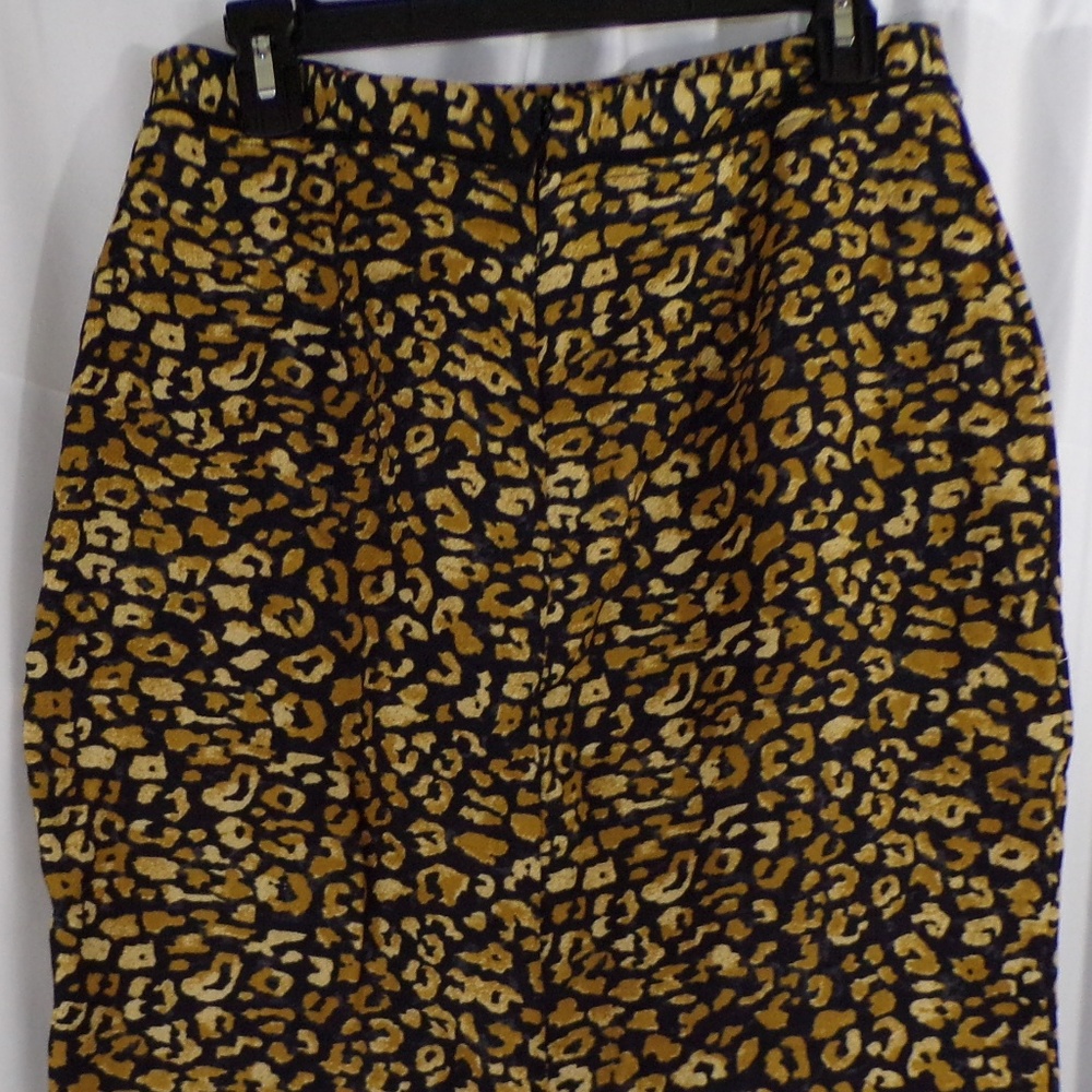 3 For $15 Women's Size 4 Animal Print Pencil Skirt - Picture 6 of 7